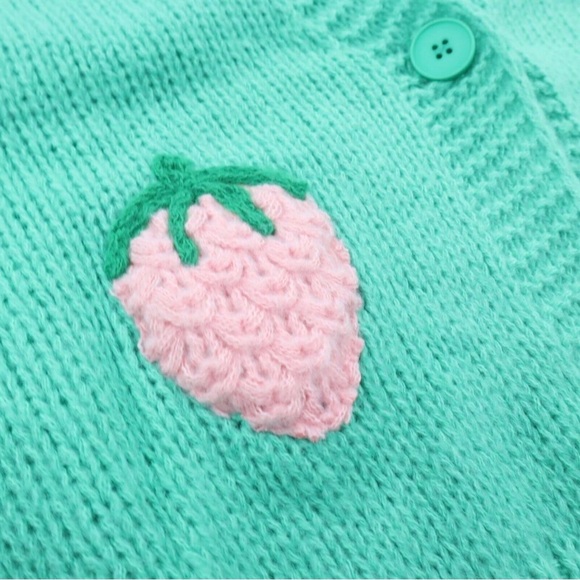 Luna Ivy Chunky Green W/ Pink Strawberries Button Up Cardigan NWT Size M - Picture 8 of 10